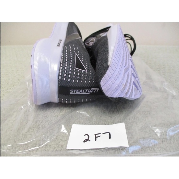 Brooks Shoes Womens 12 Levitate 5 Running Walking Trainer Comfort Gray Purple - Picture 14 of 14